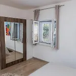 Apartman Garden Retreat -