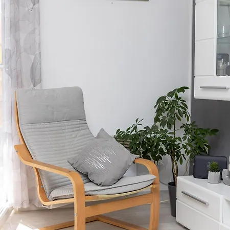 Apartment Garden Retreat -