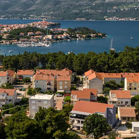 Garden Retreat - Apartment