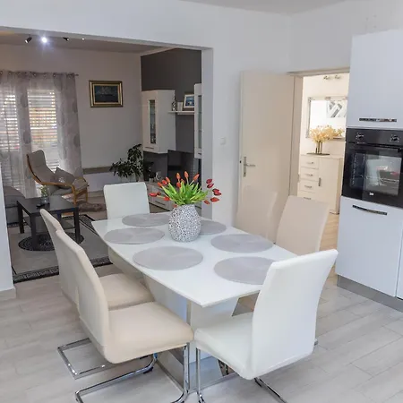 Apartment Garden Retreat - Korcula Town