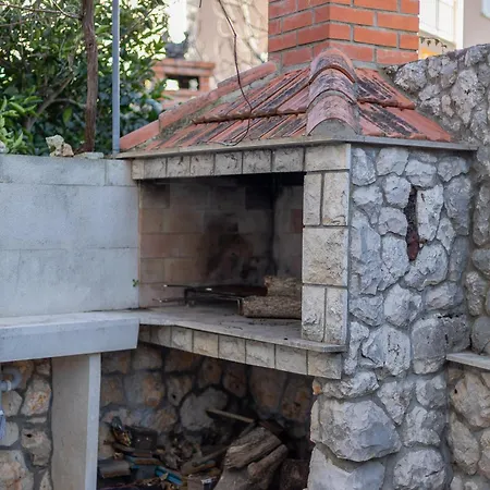 Apartment Garden Retreat -