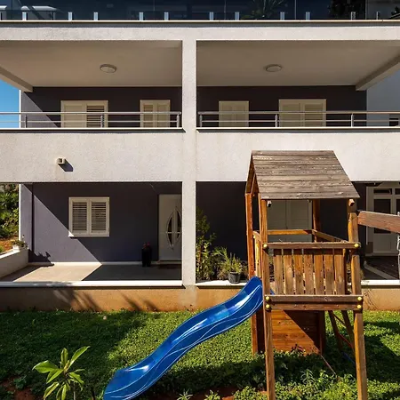 Garden Retreat - * Korcula Town