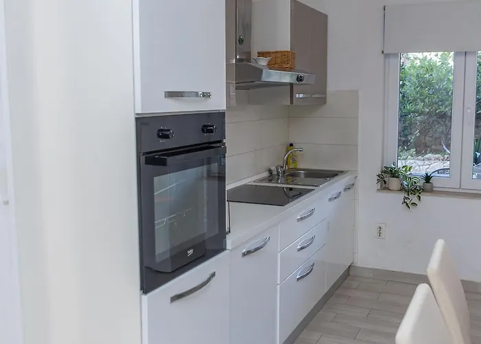 Apartment Garden Retreat -