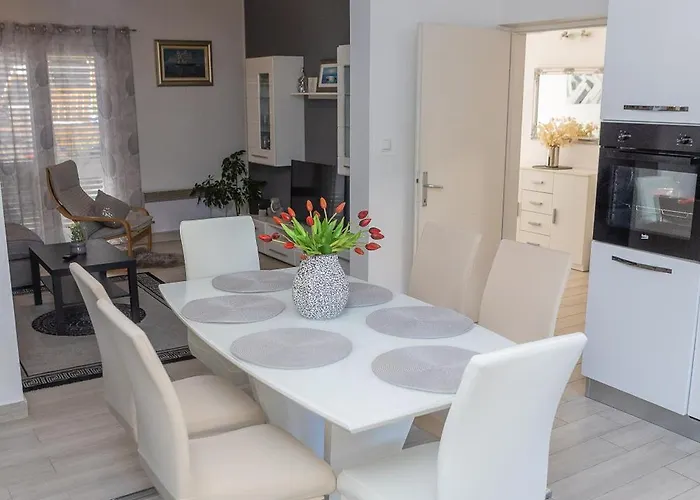 Apartment Garden Retreat - Korcula Town